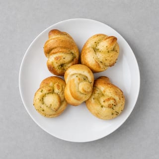 Garlic Knots with Sauce