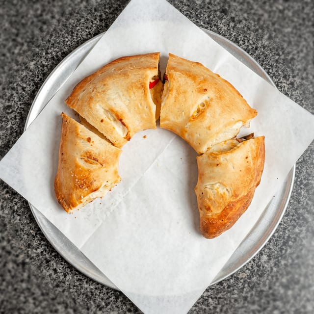 Medium Calzone.